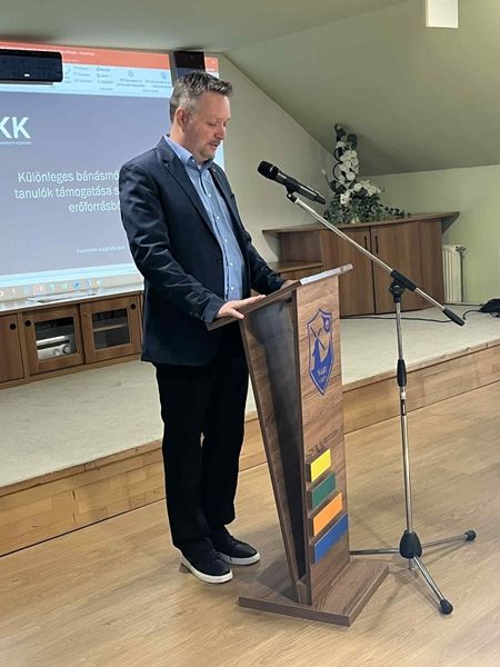 Vári volt a helyszíne az IKK Nonprofit Zrt. szakmai műhelyprogram sorozatának keretében megszervezett Fa- és bútoripar ágazat szakmai napjának.