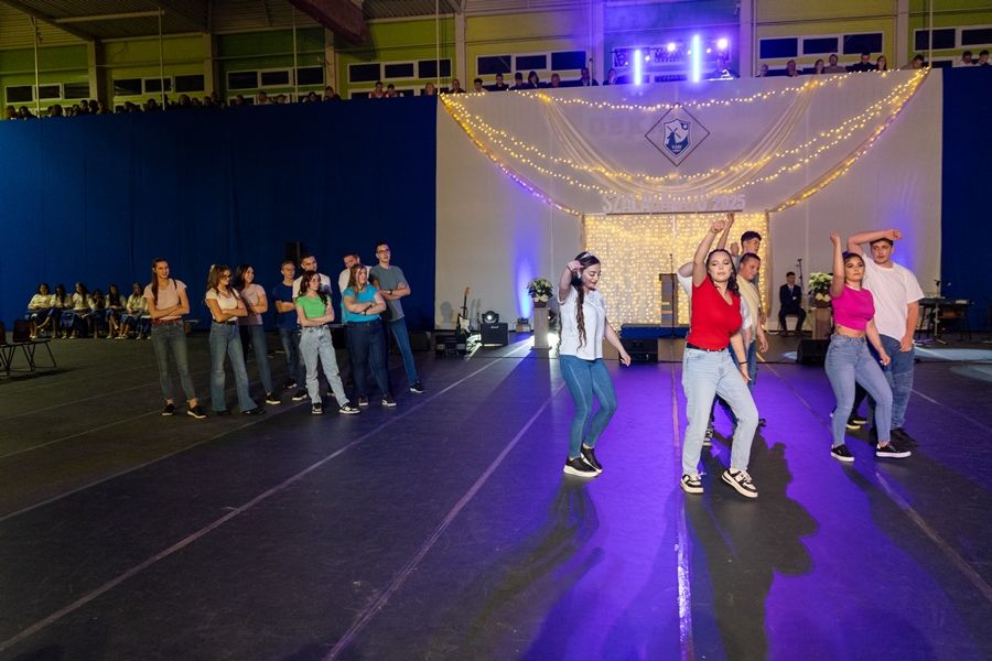 Az osztályok, csoportok mindegyike saját egyéniségét és csapatmunkáját mutatta meg.