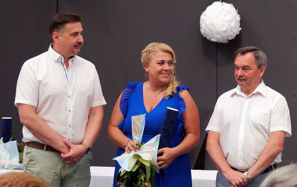 „Siker kovácsa” elismerésben részesült Rekedt-Nagyné Kucsora Hajnalka tanárnő