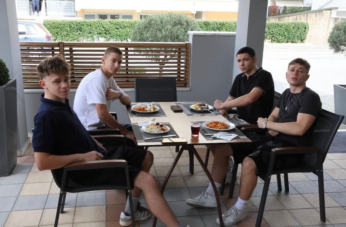 Vári Szabó István Technikum diákjai.