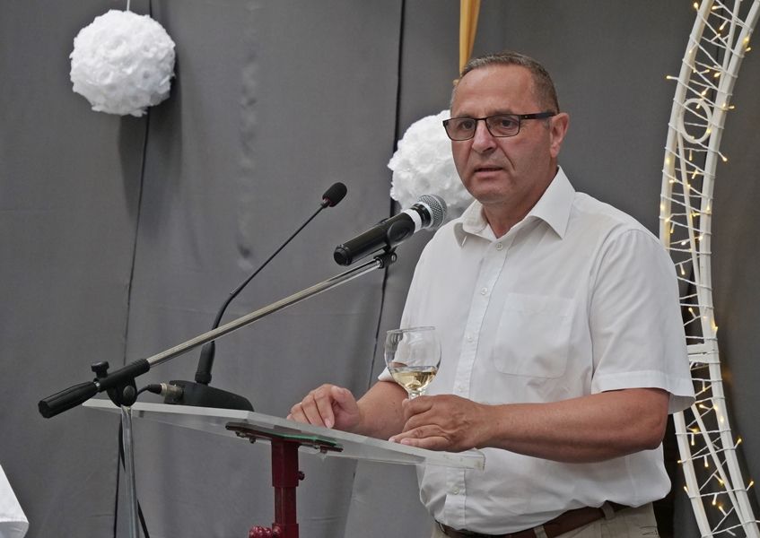Vikker József főigazgató-helyettes pohárköszöntőjekor emlékezett vissza a kezdetekre. 
