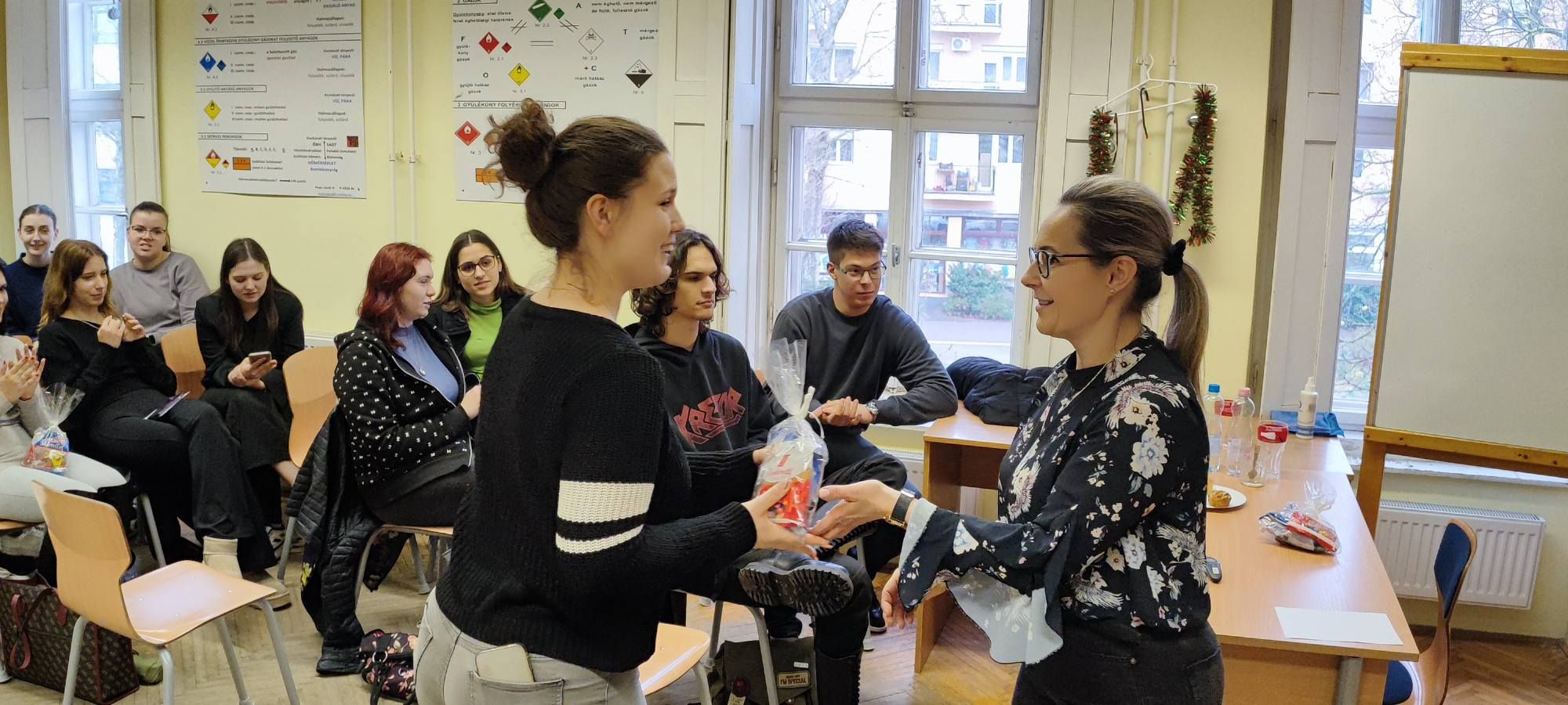 Logisztika és e-kereskedelem, szakmai napot tartott a Közgé