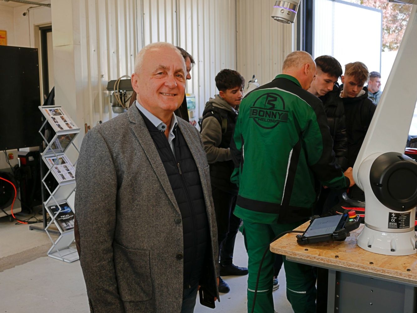 Nagy Ferenc ügyvezető és munkatársai minden kérdést megválaszoltak a nap folyamán.