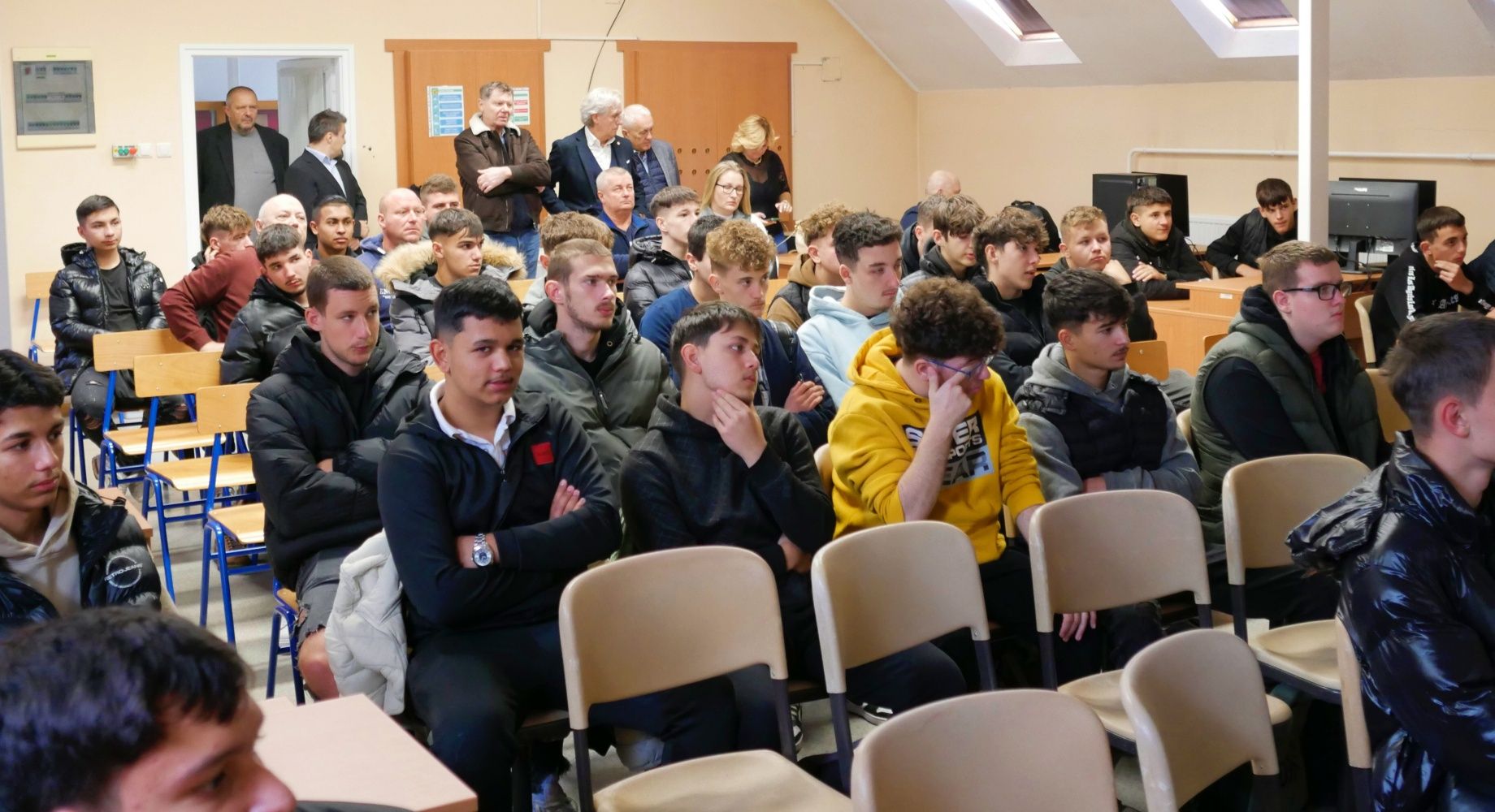 Vári Szabó István Technikum és Szakképző Iskola diákjai.