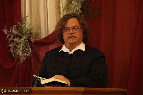 A díjátadón Bocskorás Bertalan elnök-lelkész köszöntötte a megjelenteket.