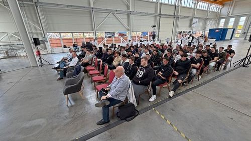 Több mint nyolcvan diákunk ismerkedett a hidrogéntechnológiával.