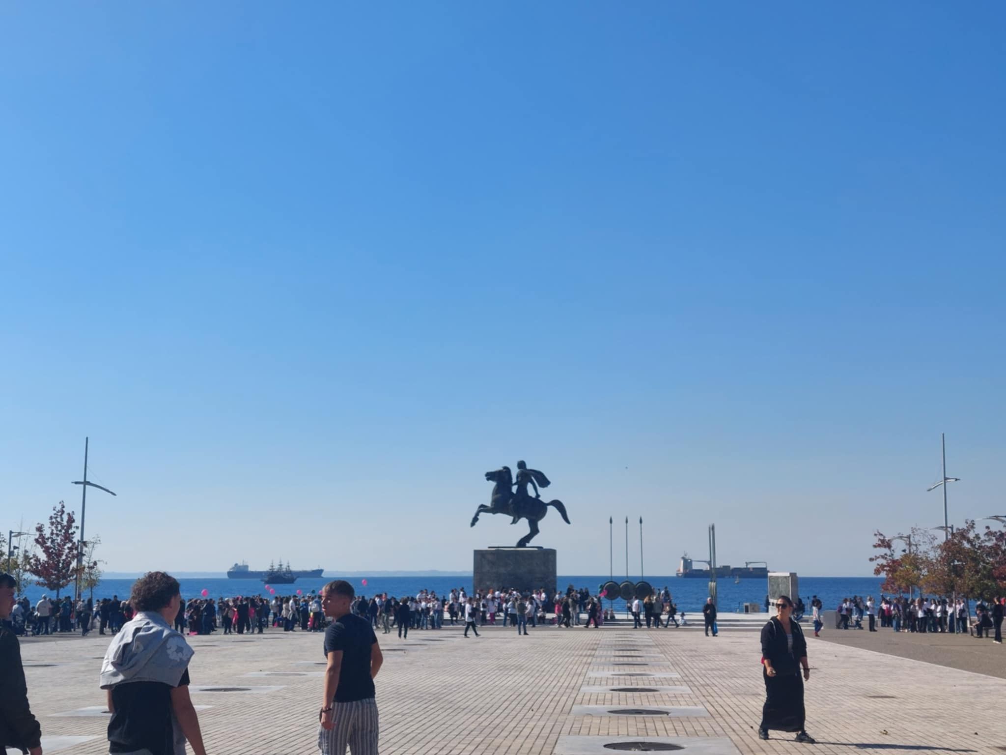 Október 12-én Thessaloniki, Görögország második legnagyobb városának felfedezése volt a program. A városnézés során a kihagyhatatlan látványosságokat keresték fel.